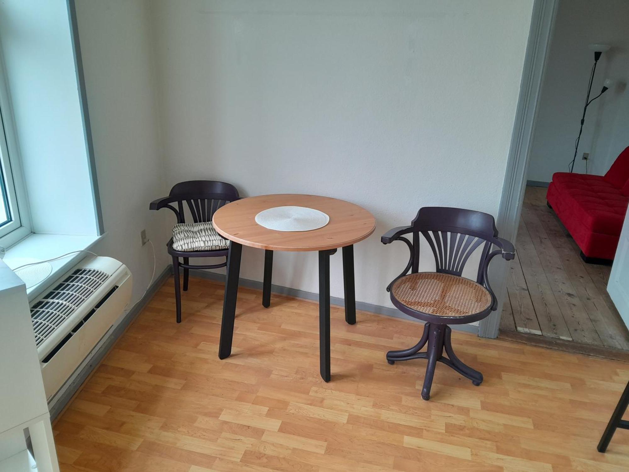 Apartment Mit 2 Zimmern Und Balkon Im Herzen Von Hoyer Højer Exteriér fotografie